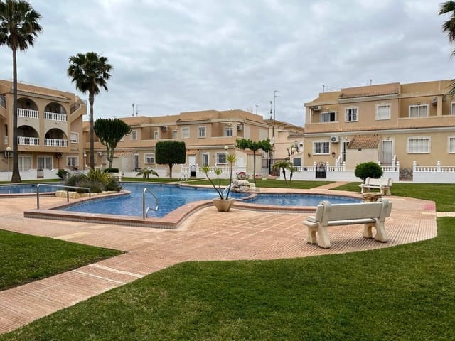 2 slaapkamer Appartement te koop in Centro, Los Alcázares met zwembad - € 222.000 (Ref: 10063347)