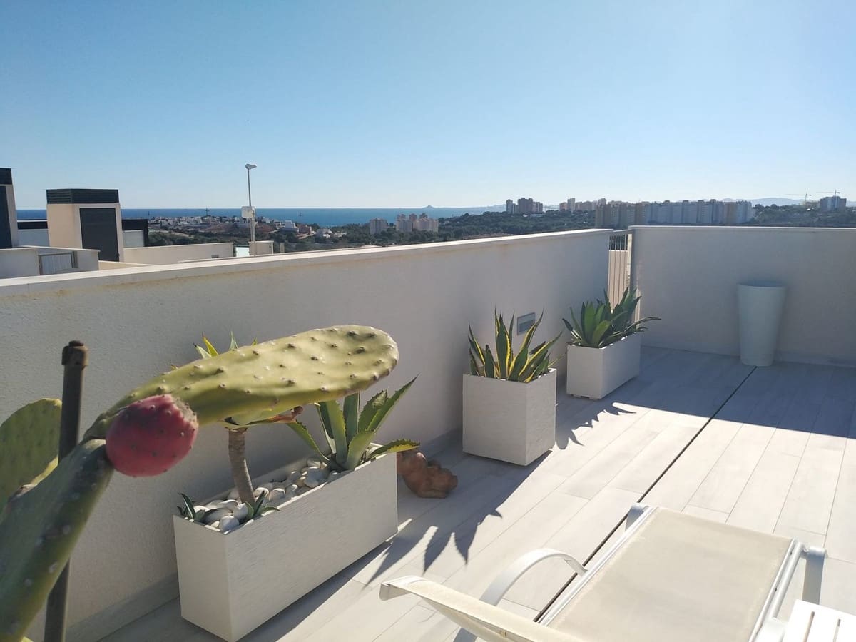 3 makuuhuone Huvila myytävänä paikassa Orihuela Costa mukana uima-altaan - 439 000 € (Ref: 10063358)