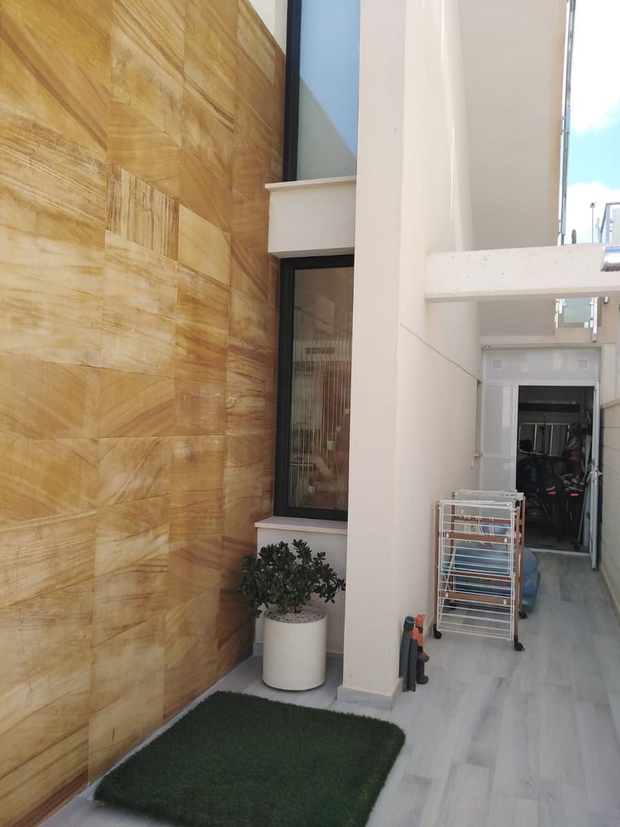3 makuuhuone Huvila myytävänä paikassa Orihuela Costa mukana uima-altaan - 439 000 € (Ref: 10063358)