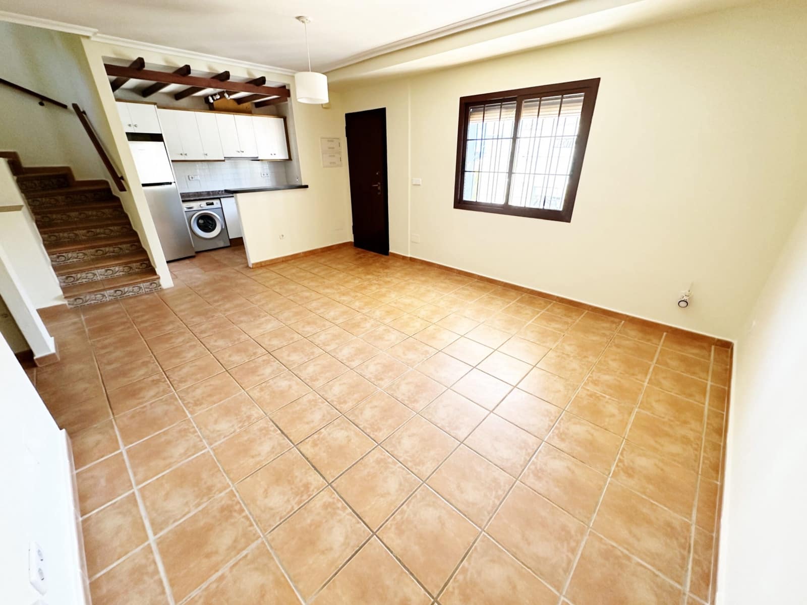 3 sypialnia Willa na sprzedaż w Roda z basenem garażem - 280 000 € (Ref: 10063369)