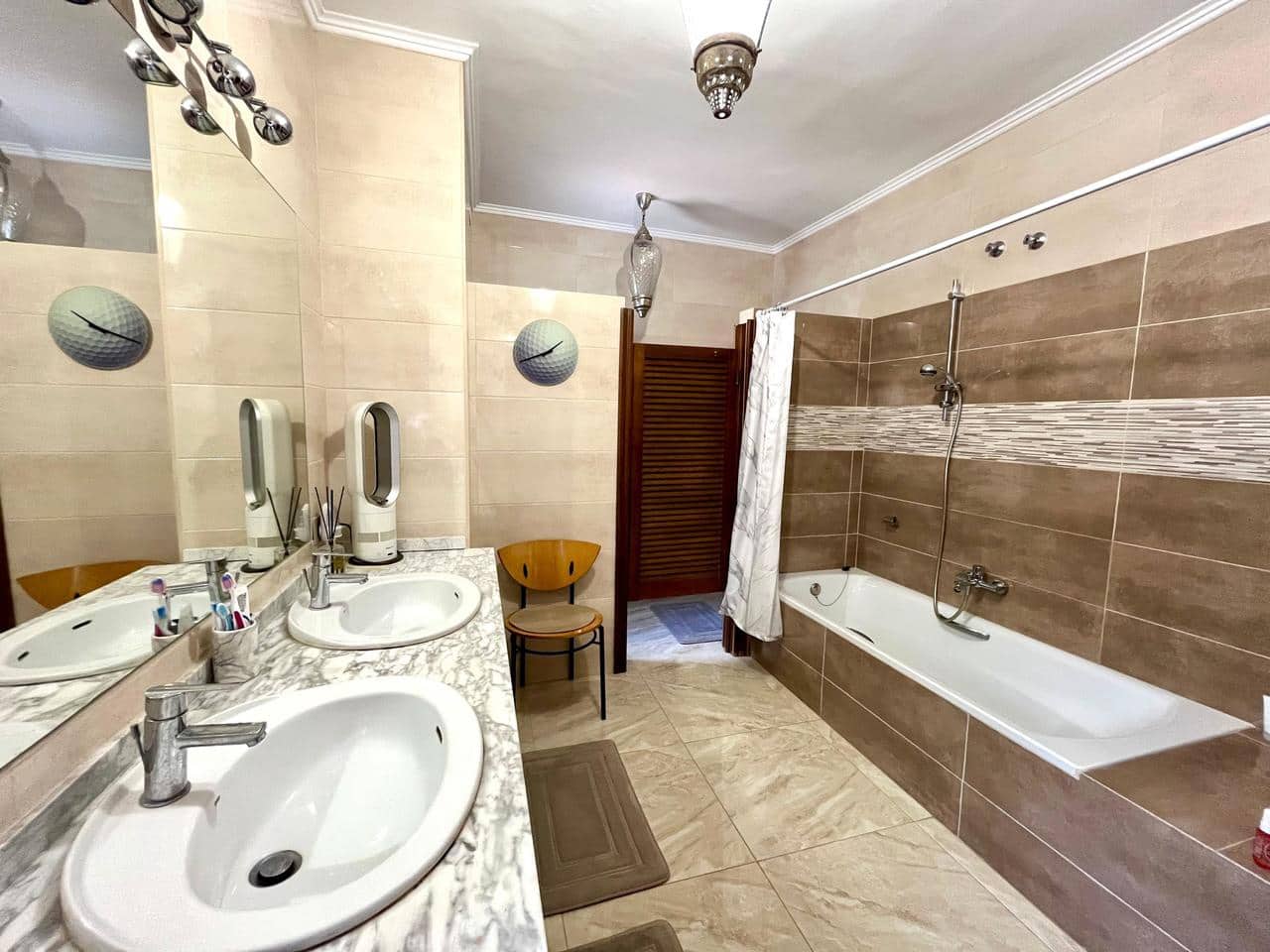 4 bedroom Villa for sale in Villamartin with pool - € 750,000 (Ref: 10063371)