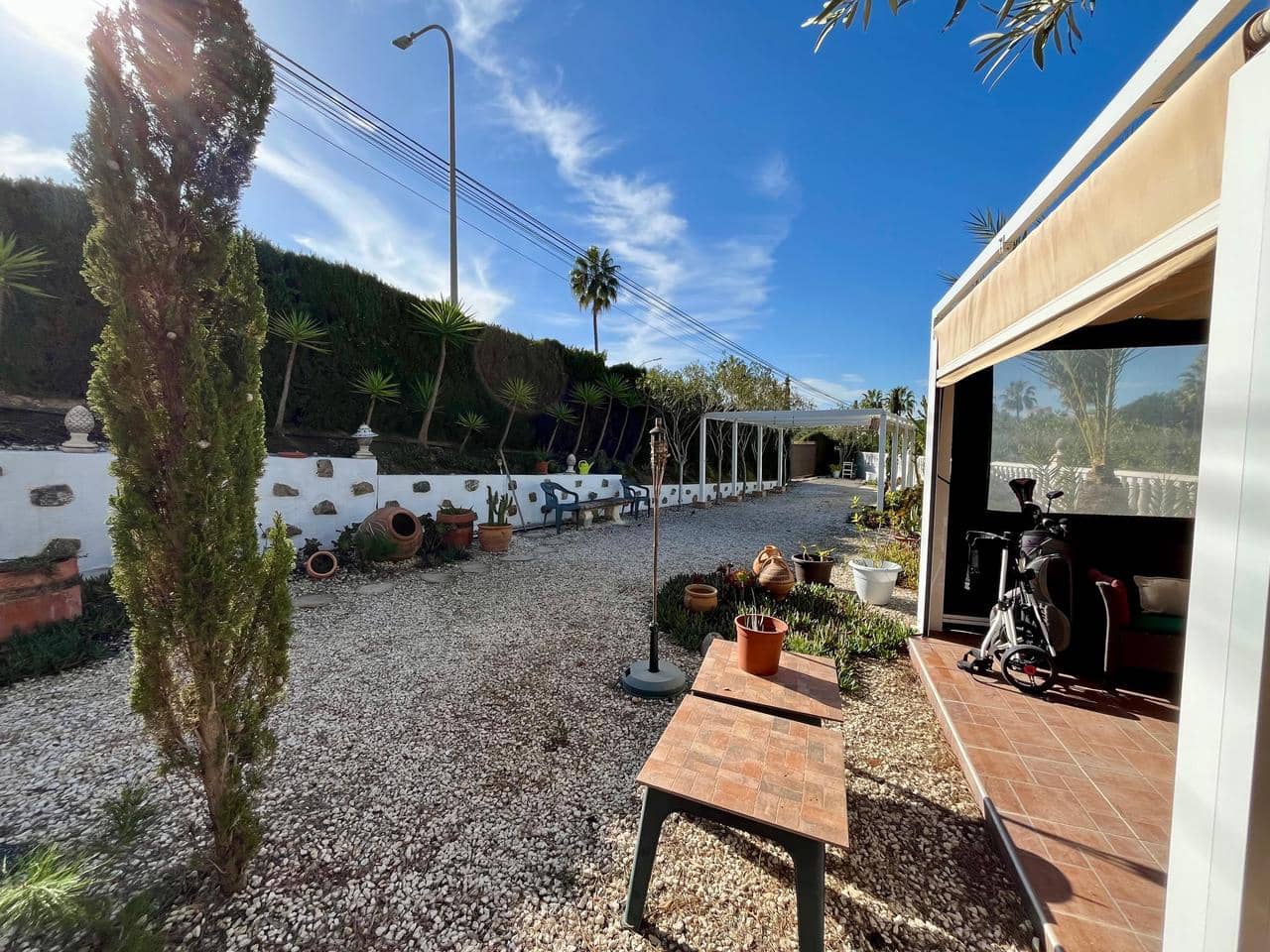 4 bedroom Villa for sale in Villamartin with pool - € 750,000 (Ref: 10063371)