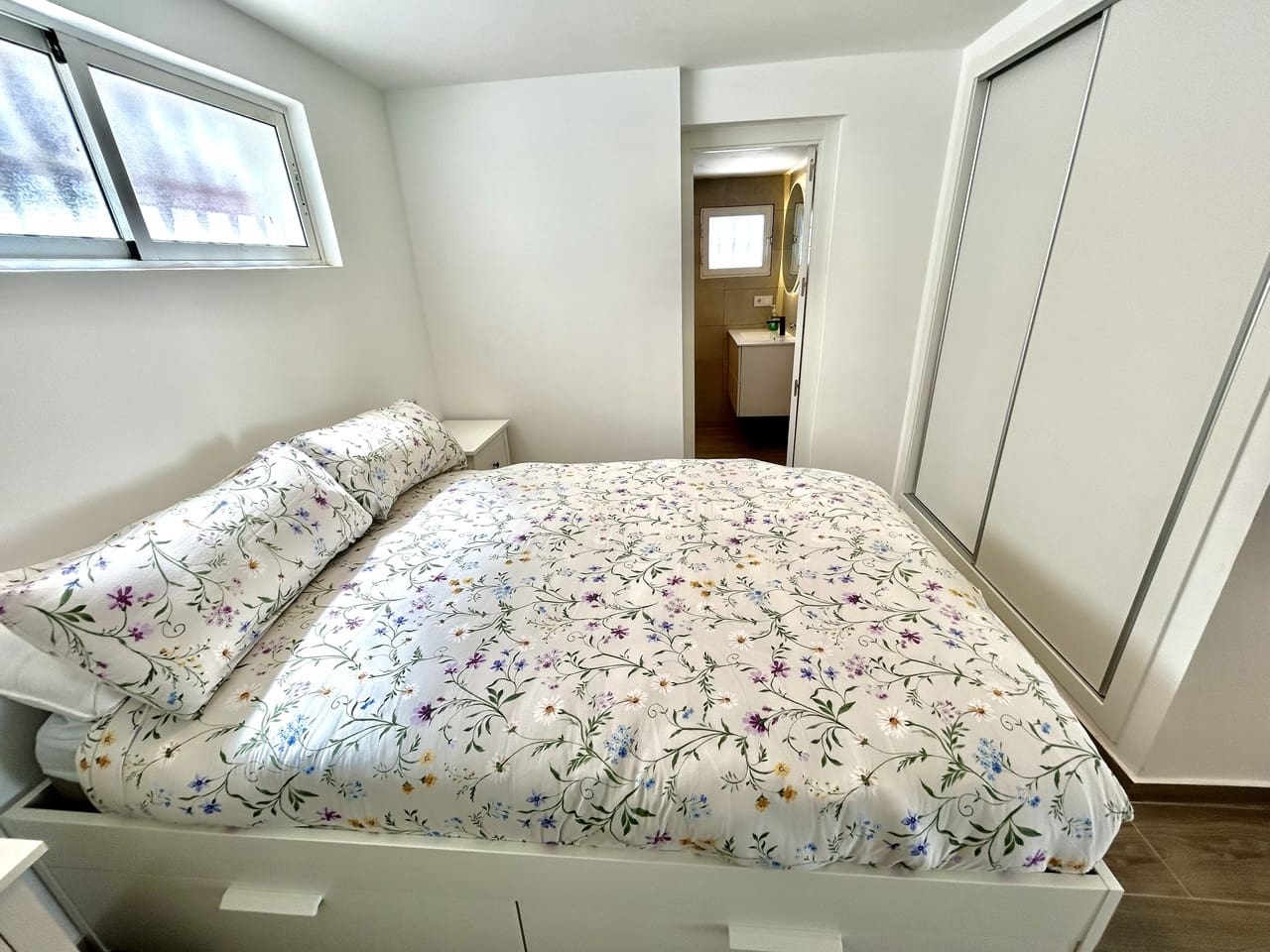 Chalet de 5 habitaciones en Villamartin en venta con piscina - 459.000 € (Ref: 10063372)