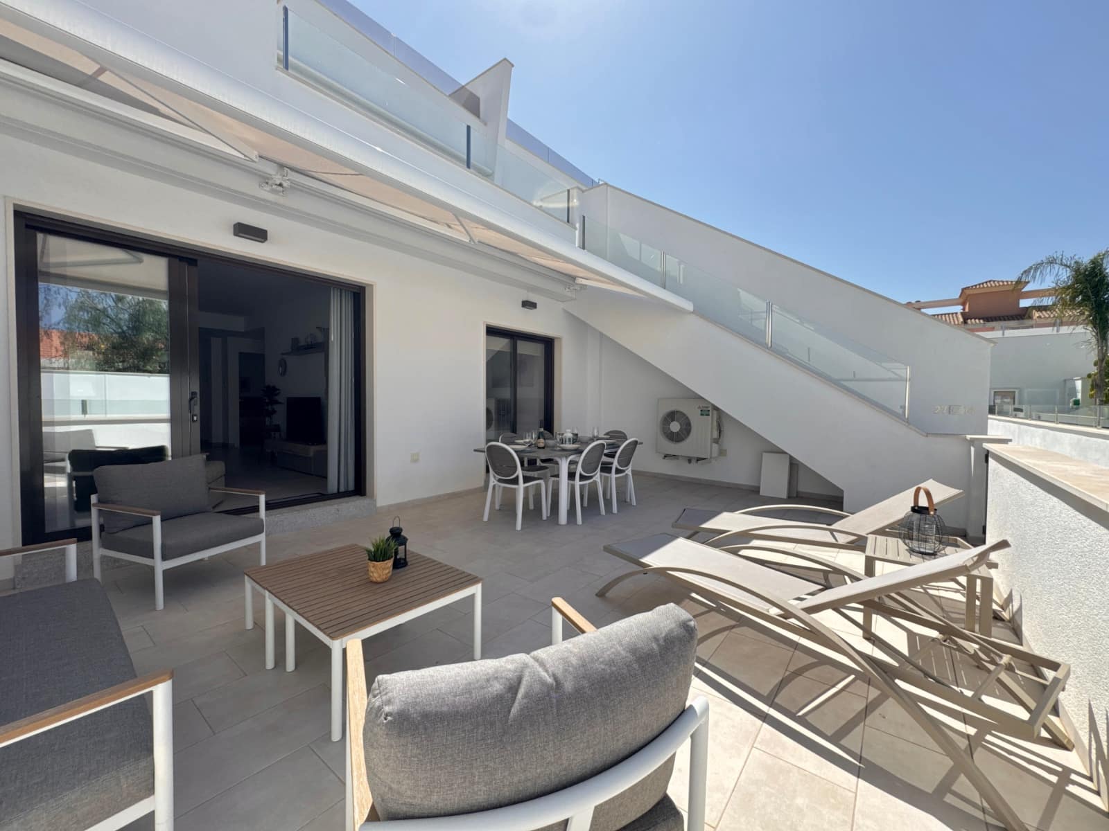 Apartamento de 2 habitaciones en Pilar de la Horadada en venta con piscina garaje - 249.900 € (Ref: 10063378)