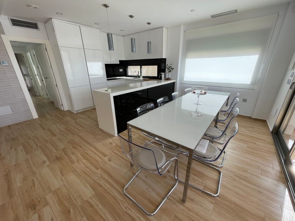 6 bedroom Villa for sale in Mar de Cristal with pool garage - € 676,000 (Ref: 10063380)