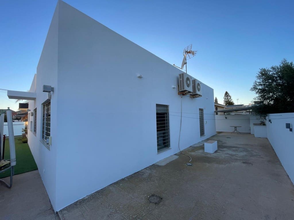 6 bedroom Villa for sale in Mar de Cristal with pool garage - € 676,000 (Ref: 10063380)