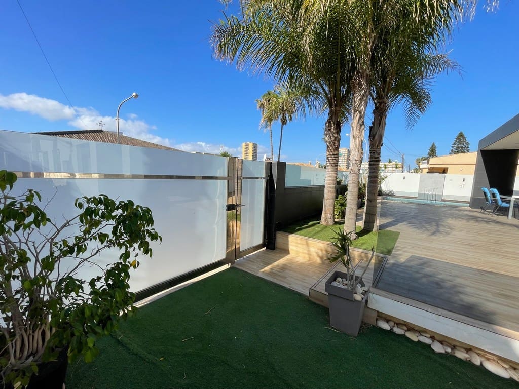 6 bedroom Villa for sale in Mar de Cristal with pool garage - € 676,000 (Ref: 10063380)
