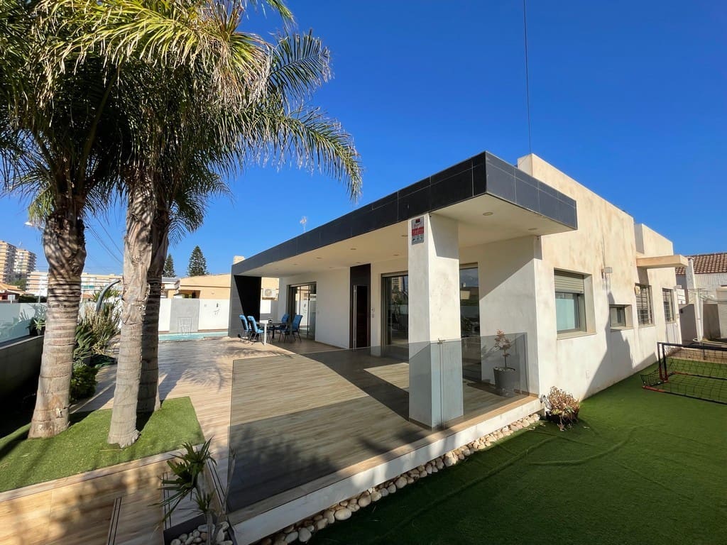 6 bedroom Villa for sale in Mar de Cristal with pool garage - € 676,000 (Ref: 10063380)