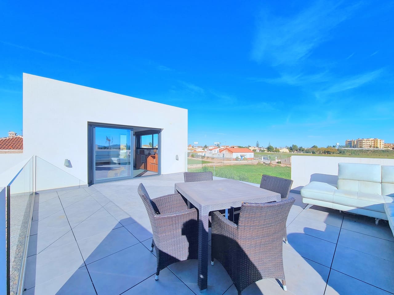 3 chambre Villa/Maison à vendre à Los Alcazares avec piscine garage - 775 000 € (Ref: 10063385)