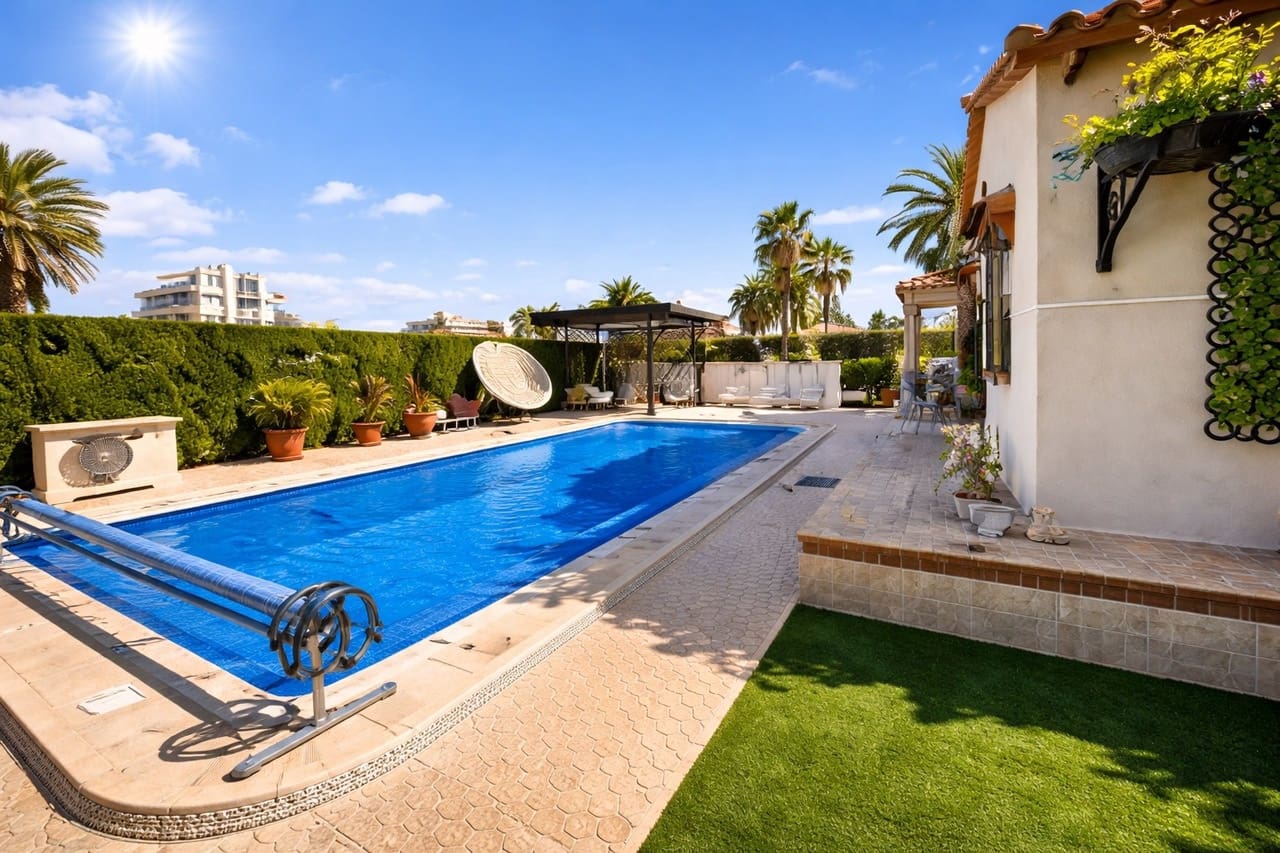 3 sypialnia Willa na sprzedaż w Cabo Roig z basenem garażem - 790 000 € (Ref: 10063388)