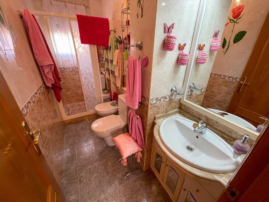 4 sovrum Villa till salu i La Union med garage - 370 000 € (Ref: 10063389)
