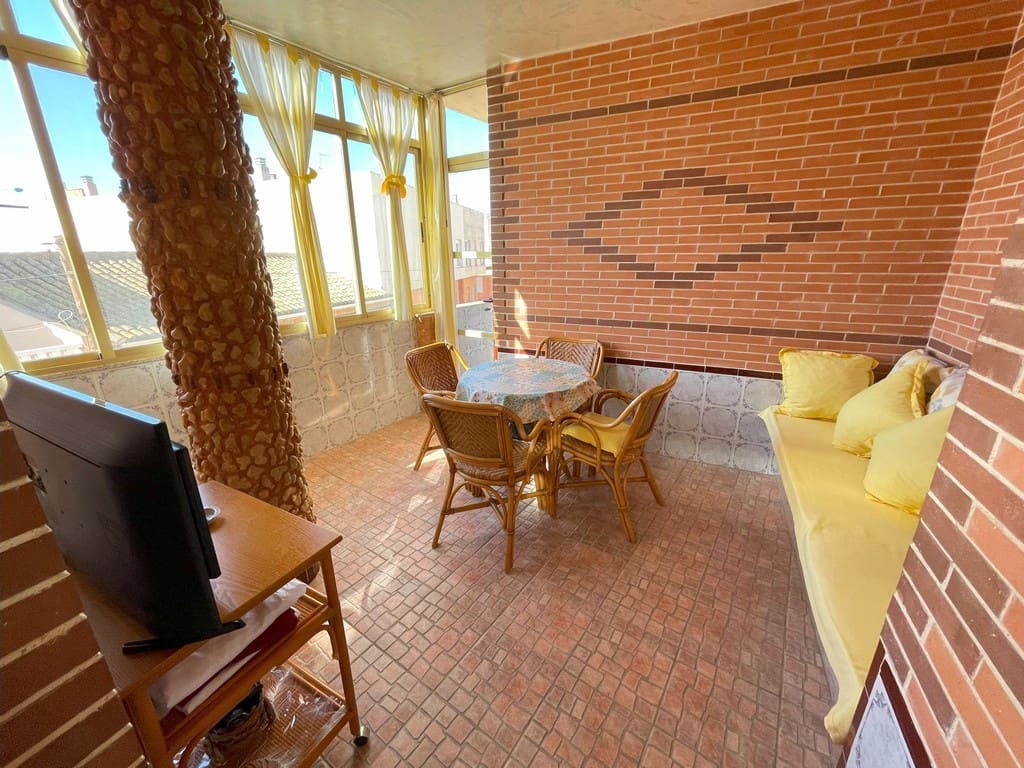 4 sovrum Villa till salu i La Union med garage - 370 000 € (Ref: 10063389)