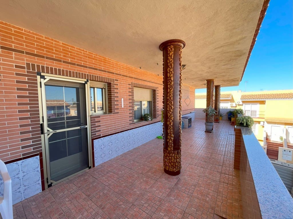 4 sovrum Villa till salu i La Union med garage - 370 000 € (Ref: 10063389)