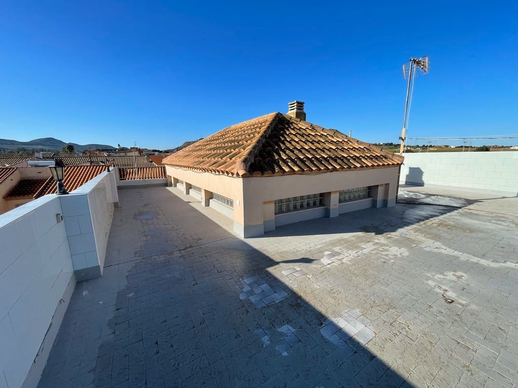 4 sovrum Villa till salu i La Union med garage - 370 000 € (Ref: 10063389)