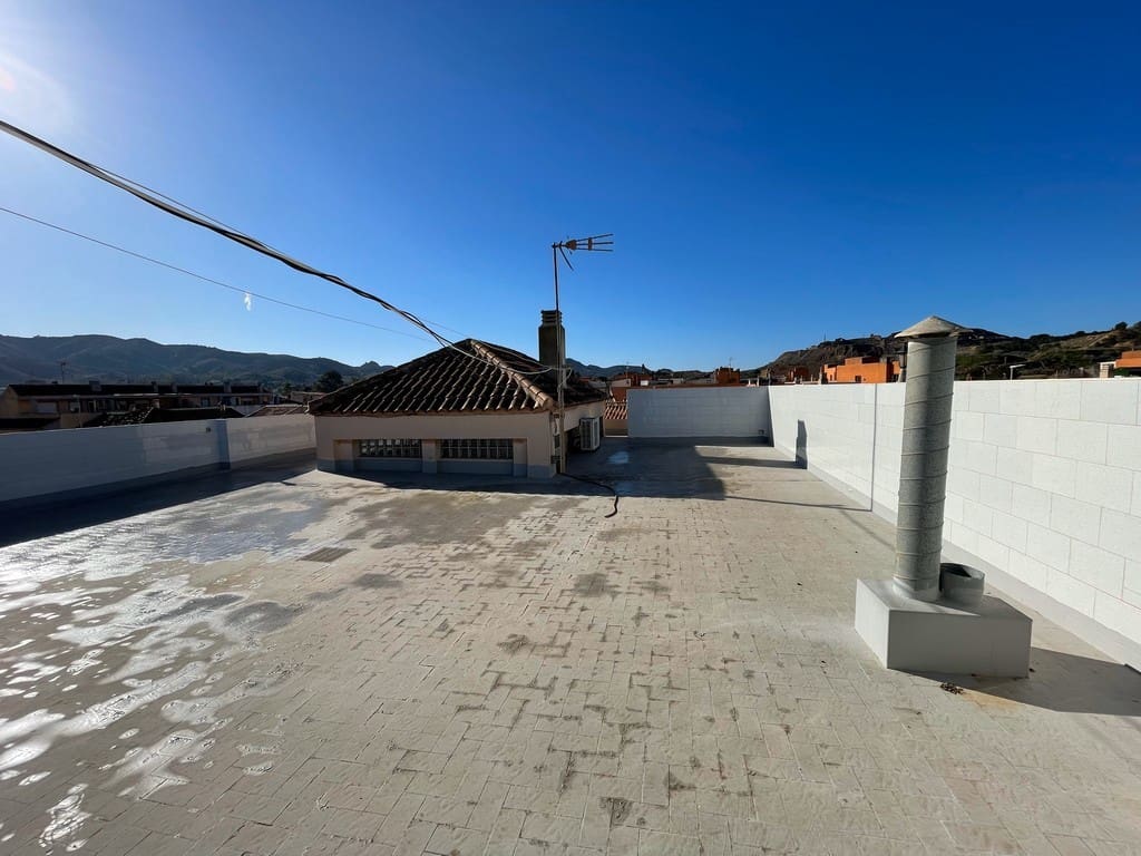 4 sovrum Villa till salu i La Union med garage - 370 000 € (Ref: 10063389)