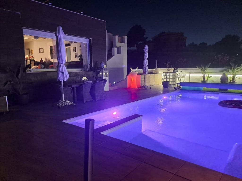 6 chambre Villa/Maison à vendre à Ciudad Quesada avec piscine - 635 000 € (Ref: 10063391)
