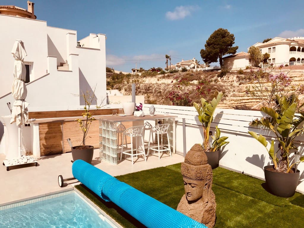 6 chambre Villa/Maison à vendre à Ciudad Quesada avec piscine - 635 000 € (Ref: 10063391)