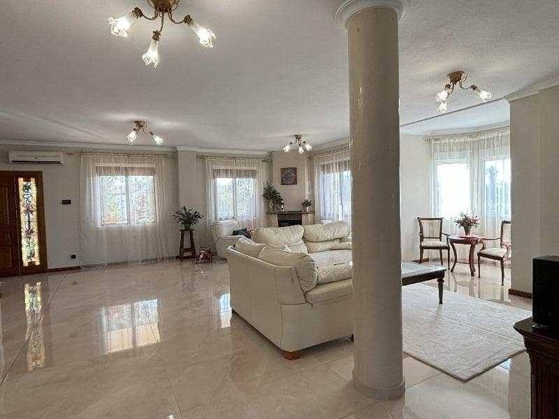 5 chambre Villa/Maison à vendre à Ciudad Quesada avec piscine garage - 630 000 € (Ref: 10063392)