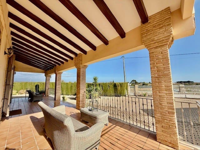 3 sovrum Villa till salu i Avileses med pool garage - 375 000 € (Ref: 10063397)
