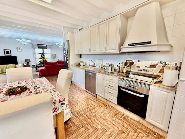 3 sovrum Villa till salu i Avileses med pool garage - 375 000 € (Ref: 10063397)