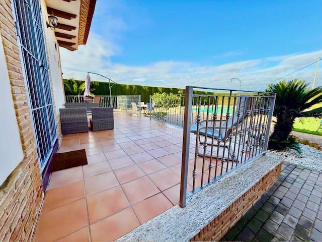 3 sovrum Villa till salu i Avileses med pool garage - 375 000 € (Ref: 10063397)