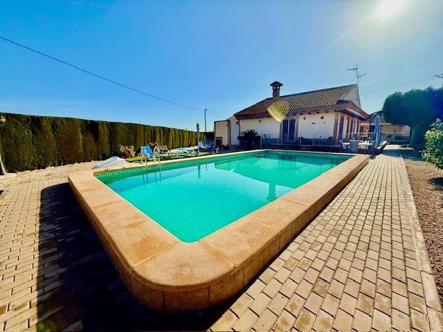 3 sovrum Villa till salu i Avileses med pool garage - 375 000 € (Ref: 10063397)