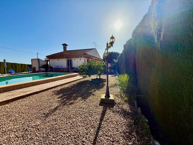 3 sovrum Villa till salu i Avileses med pool garage - 375 000 € (Ref: 10063397)