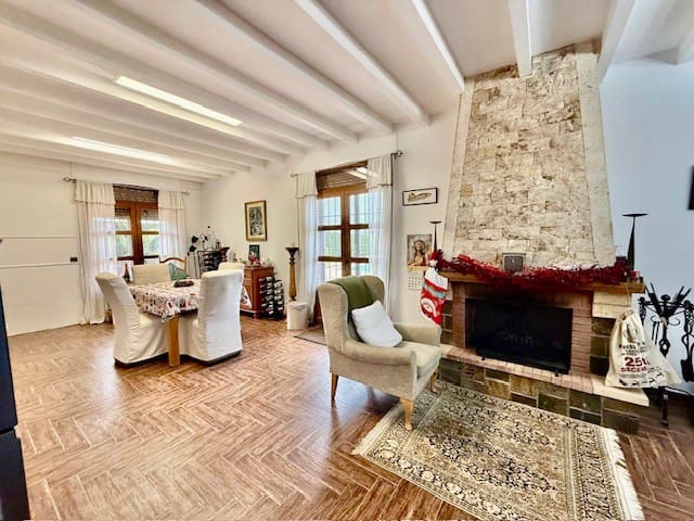3 sovrum Villa till salu i Avileses med pool garage - 375 000 € (Ref: 10063397)