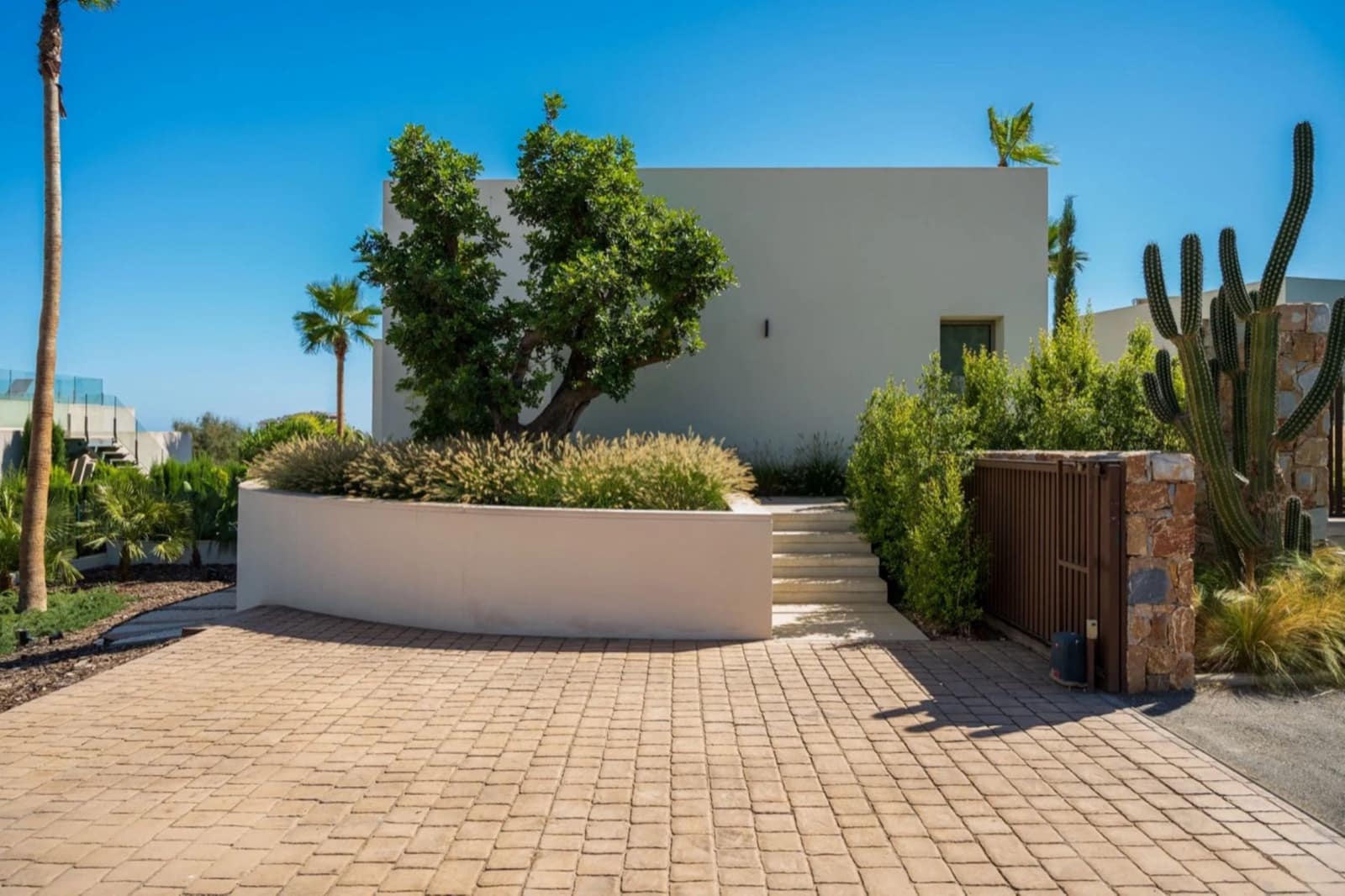 5 Zimmer Villa zu verkaufen in San Miguel de Salinas mit Pool Garage - 1.975.000 € (Ref: 10063398)