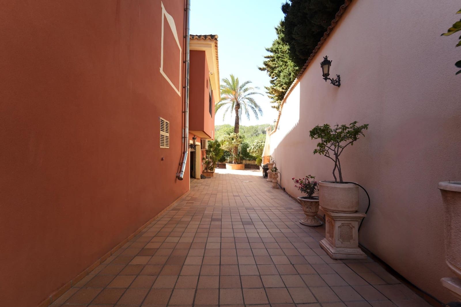 8 quarto Moradia para venda em Orihuela Costa com piscina garagem - 1 500 000 € (Ref: 10063404)