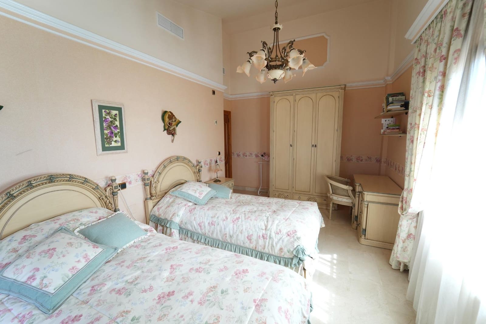 8 quarto Moradia para venda em Orihuela Costa com piscina garagem - 1 500 000 € (Ref: 10063404)