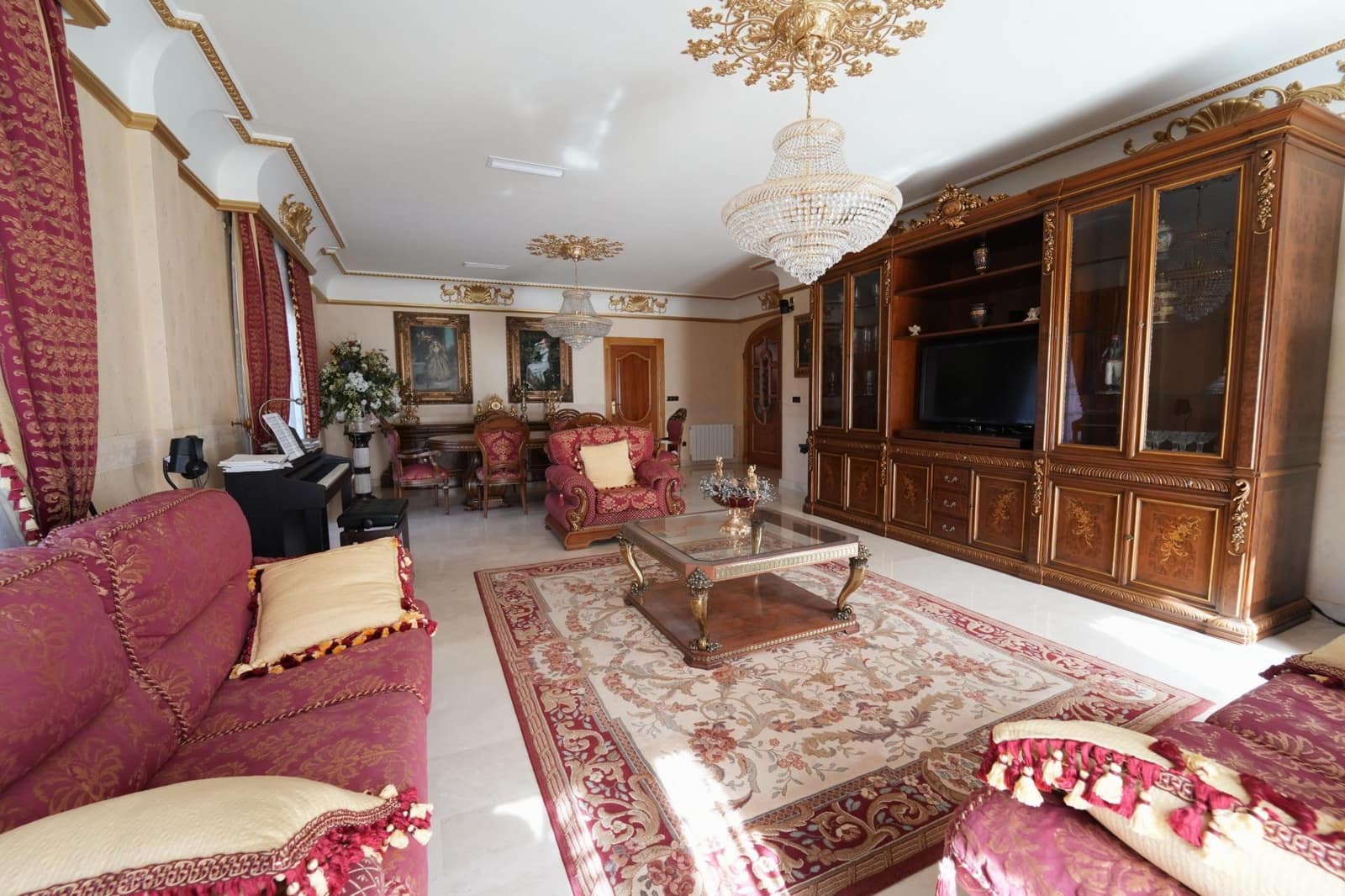 8 quarto Moradia para venda em Orihuela Costa com piscina garagem - 1 500 000 € (Ref: 10063404)