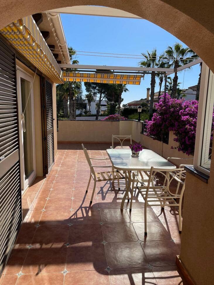 3 quarto Moradia para venda em Villamartin com garagem - 639 000 € (Ref: 10063409)