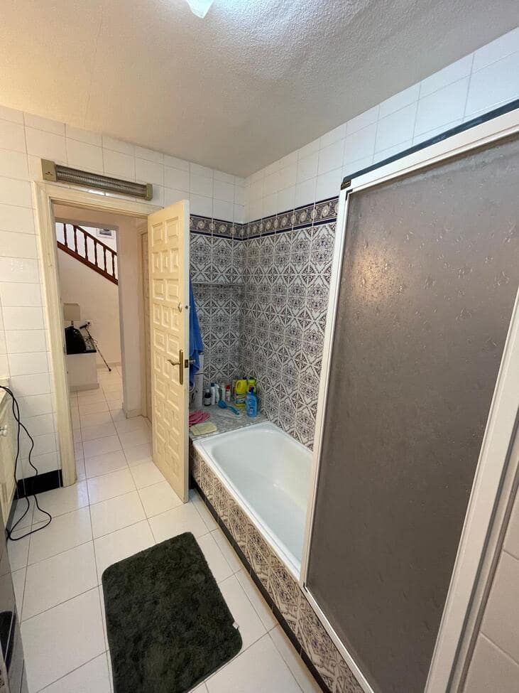 3 quarto Moradia para venda em Villamartin com garagem - 639 000 € (Ref: 10063409)