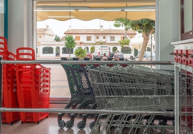 Kommersiell till salu i Los Narejos, Los Alcázares - 4 000 000 € (Ref: 10063448)