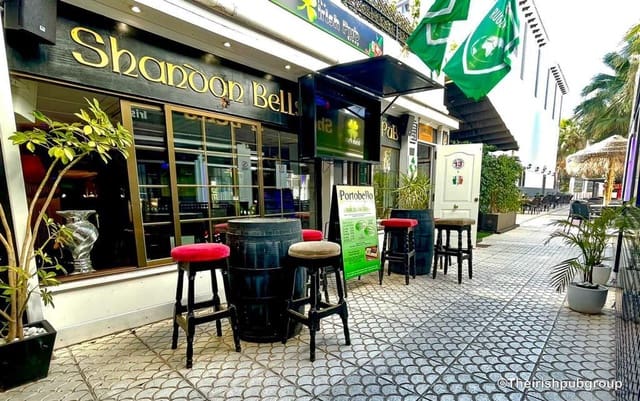 Restaurang/Bar till salu i Villamartin, Orihuela - 1 050 000 € (Ref: 10063461)