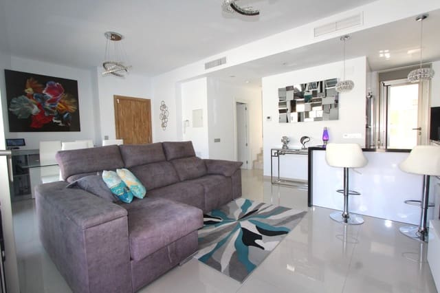 5 slaapkamer Villa te koop in Villamartin, Orihuela met zwembad garage - € 459.950 (Ref: 10066747)