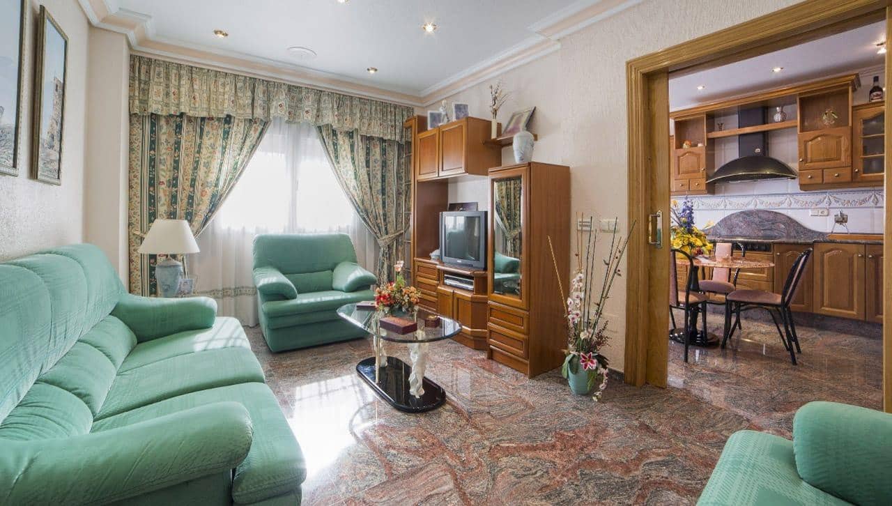 5 chambre Maison de Ville à vendre à Los Alcazares avec garage - 445 000 € (Ref: 10066763)