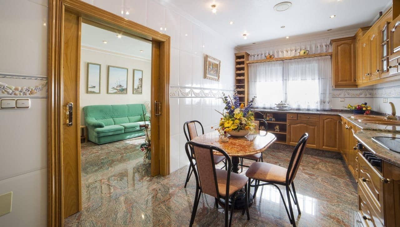 5 chambre Maison de Ville à vendre à Los Alcazares avec garage - 445 000 € (Ref: 10066763)