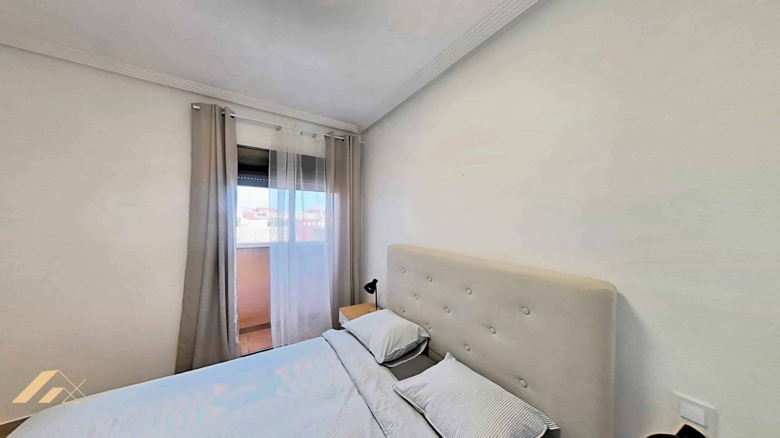 2 soveværelse Lejlighed til salg i Orihuela Costa med swimmingpool garage - € 216.000 (Ref: 10066771)