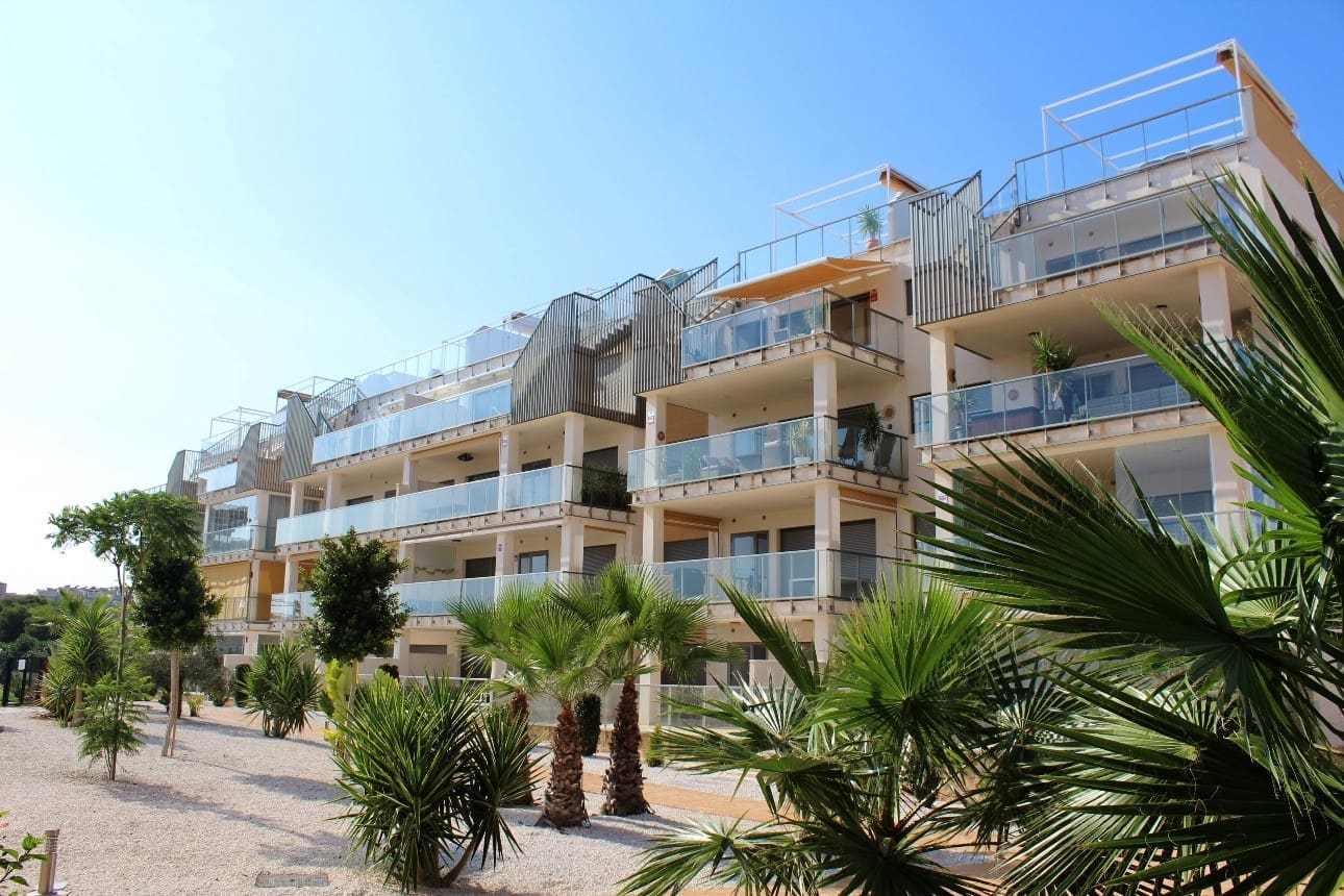 2 quarto Apartamento para venda em Villamartin com piscina garagem - 315 000 € (Ref: 10066798)