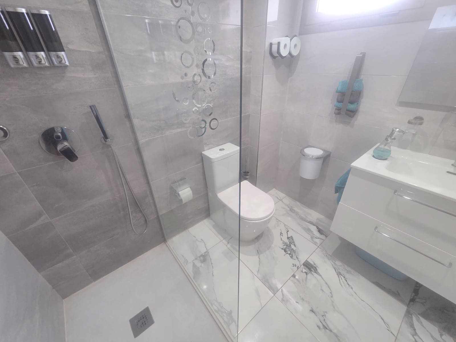 2 bedroom Apartment for sale in Villamartin with pool garage - € 315,000 (Ref: 10066798)