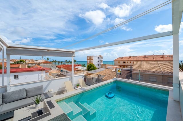 3 slaapkamer Villa te koop in Torre de la Horadada, Pilar de la Horadada met zwembad - € 545.000 (Ref: 10066814)