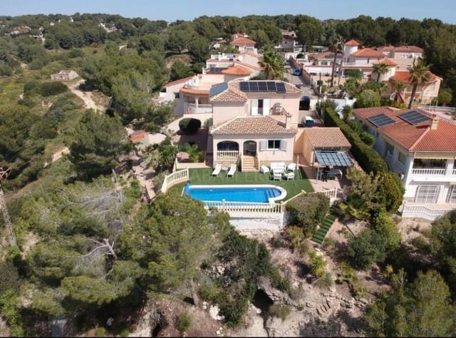 Chalet de 3 habitaciones en Pinar de Campoverde, Pilar de la Horadada en venta con piscina - 524.995 € (Ref: 10066907)