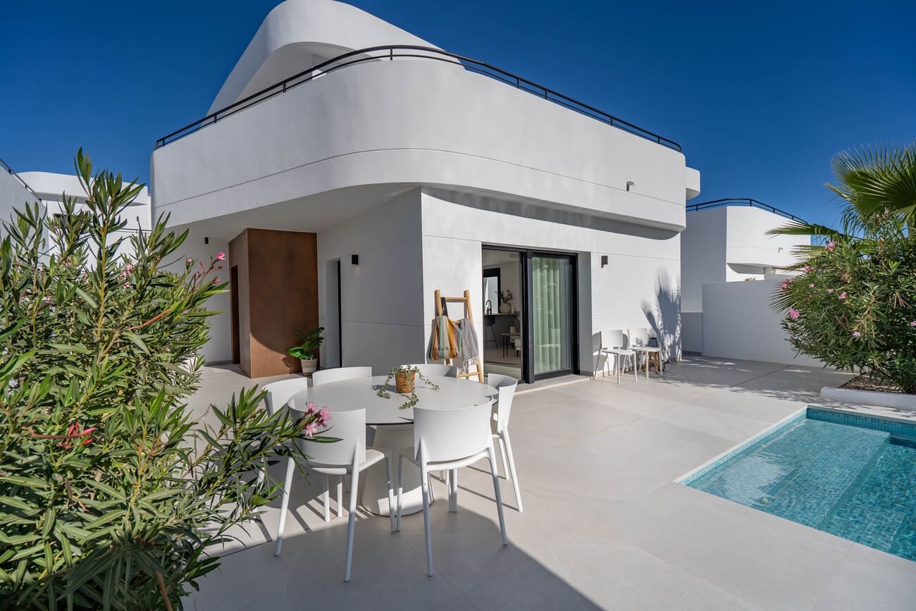 4 quarto Moradia para venda em Ciudad Quesada com piscina garagem - 645 000 € (Ref: 10066909)