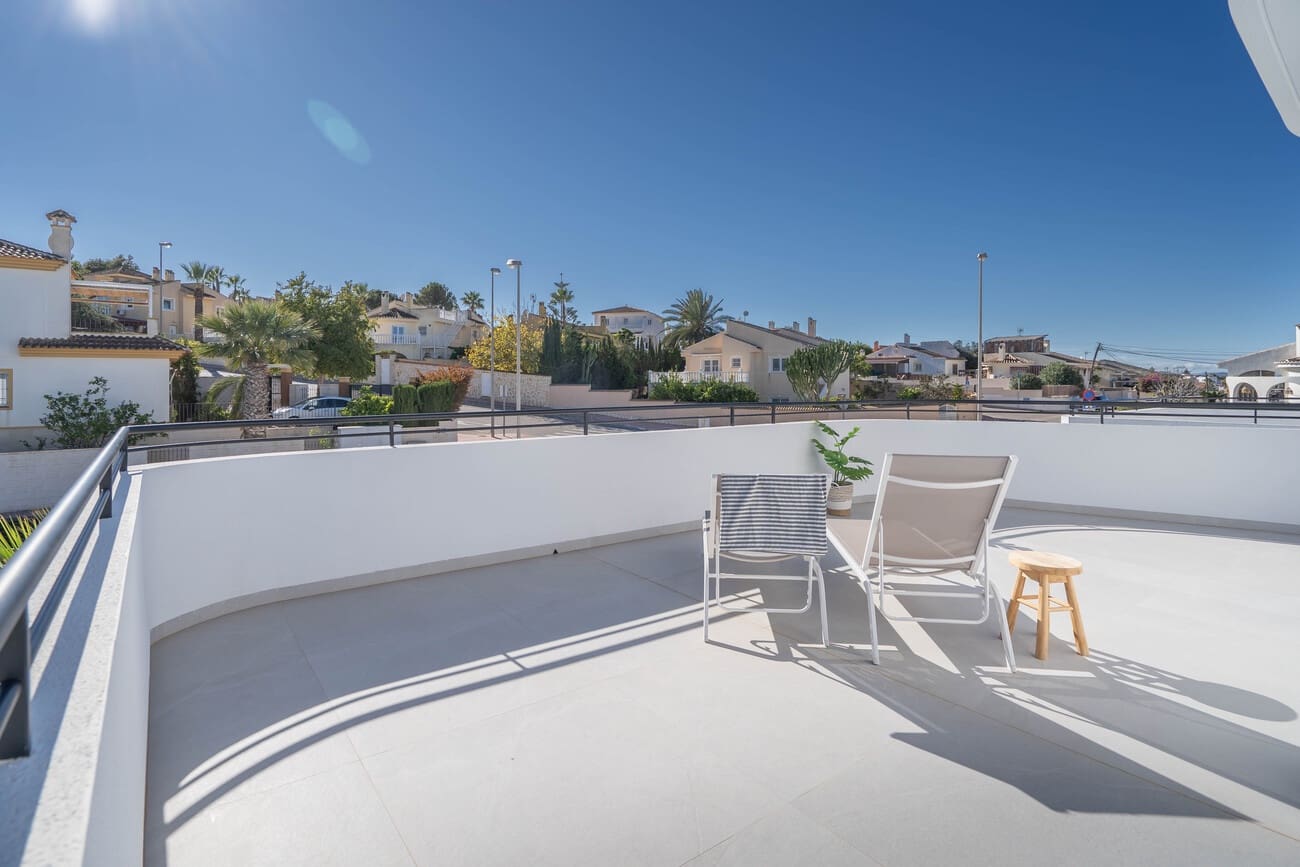 4 quarto Moradia para venda em Ciudad Quesada com piscina garagem - 645 000 € (Ref: 10066909)