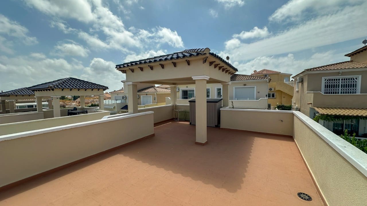 3 quarto Moradia para venda em Villamartin - 345 000 € (Ref: 10070260)