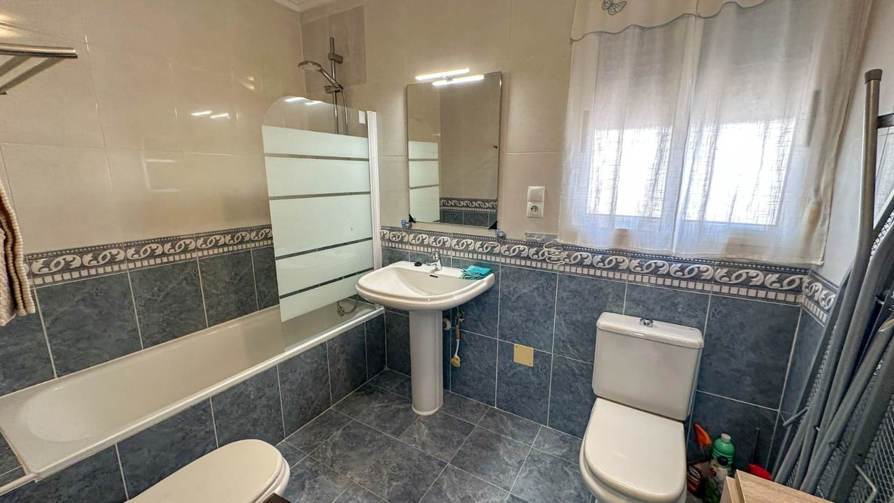 3 quarto Moradia para venda em Villamartin - 345 000 € (Ref: 10070260)