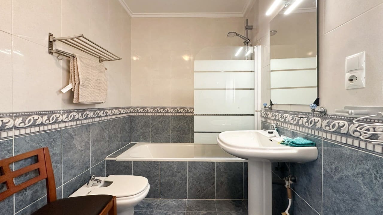 3 quarto Moradia para venda em Villamartin - 345 000 € (Ref: 10070260)