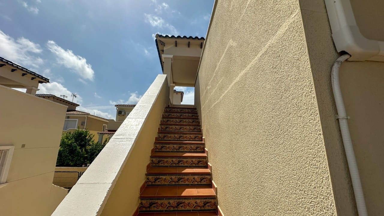 3 quarto Moradia para venda em Villamartin - 345 000 € (Ref: 10070260)